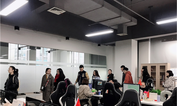 我院赴實習基地開展醫藥軟件中期檢查與見習交流，深化成都軟件開發實踐合作